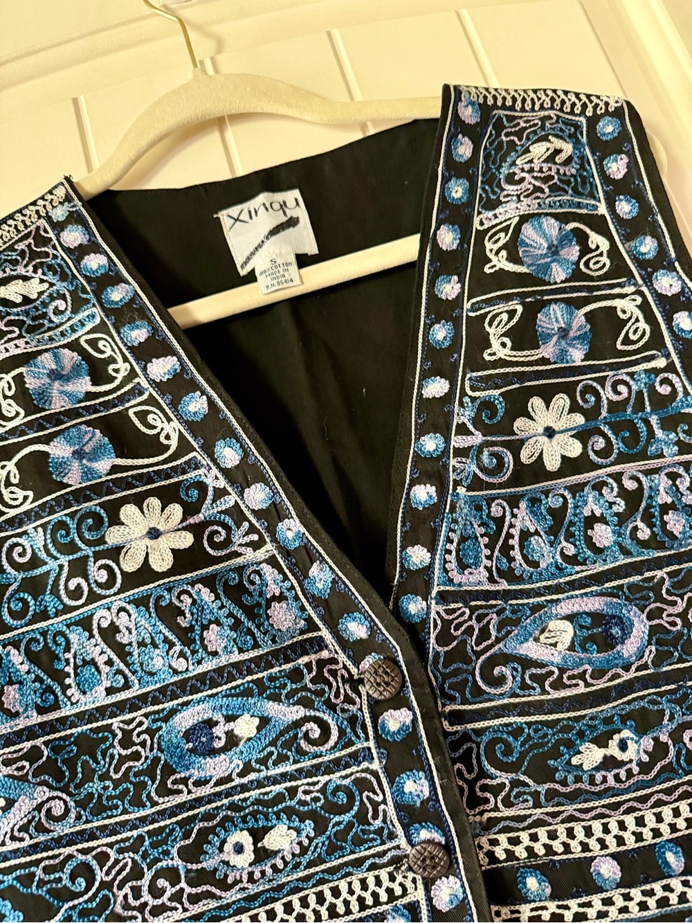 Vintage Xinqu Boho Embroidered Vest 1990's EUC Cotton
